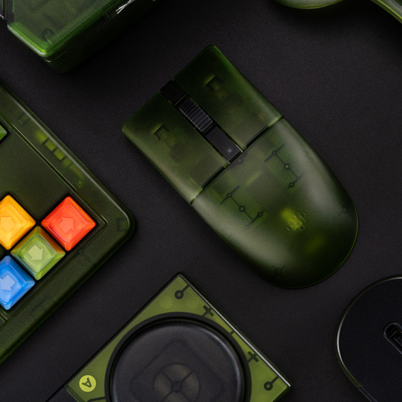 8BitDo Retro R8 Mouse - Xbox Edition - Gaming and Desktop Mouse Design