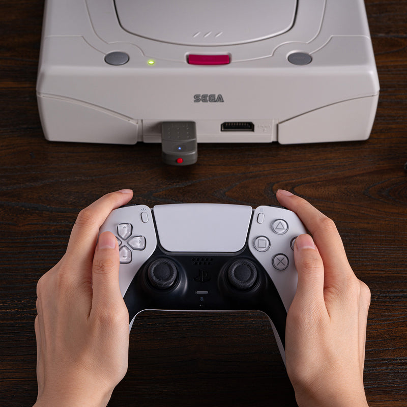 8BitDo Retro Receiver for Saturn - Connection Receiver for Classic and Modern Systems