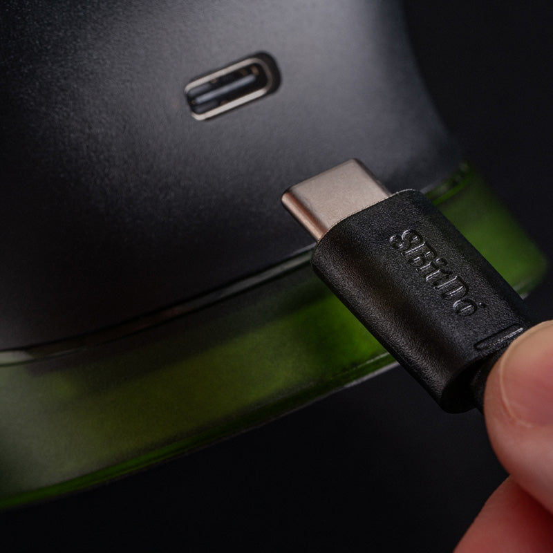 8BitDo Retro R8 Mouse - Xbox Edition - Gaming and Desktop Mouse Design