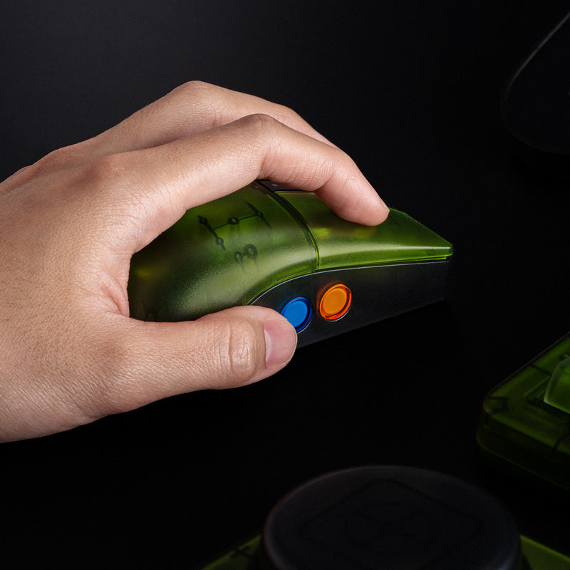 8BitDo Retro R8 Mouse - Xbox Edition - Gaming and Desktop Mouse Design