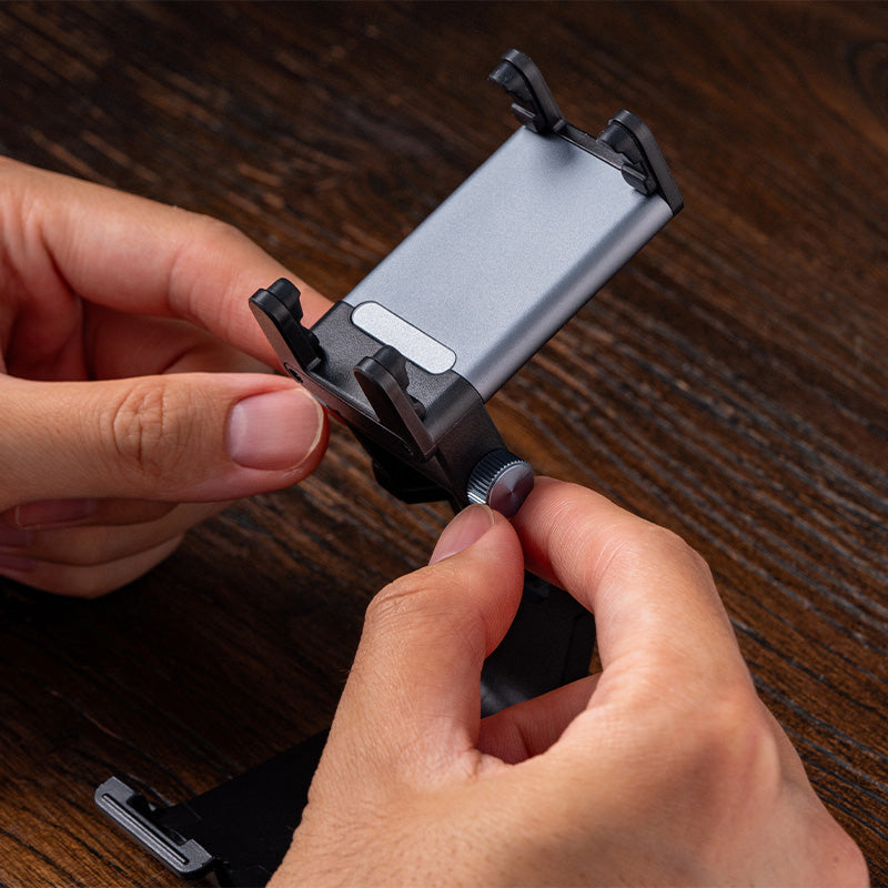 8BitDo Mobile Gaming Clip for Xbox Controllers - Controller Phone Mount for Flexible Mobile Play